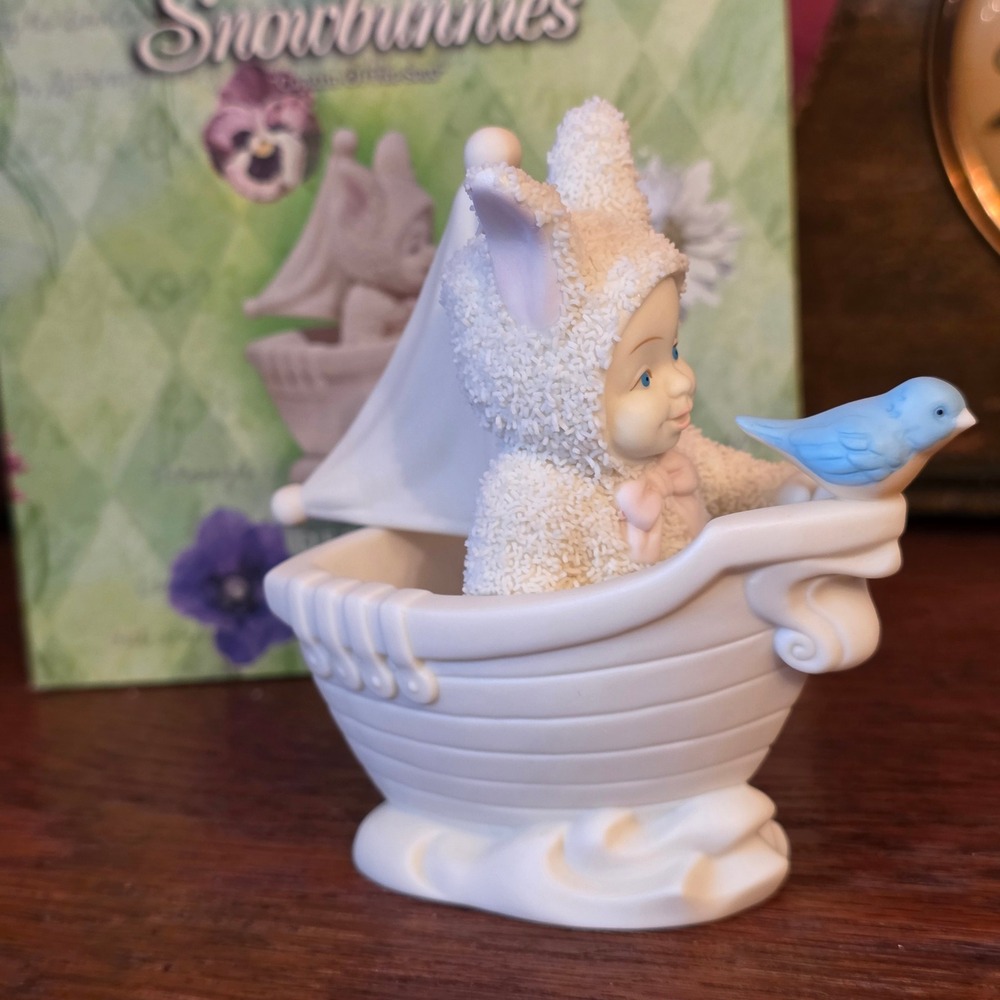 DEPT 56 Snowbunnies Captain of‎ the Seas Figurine 2000 Collectible with Box